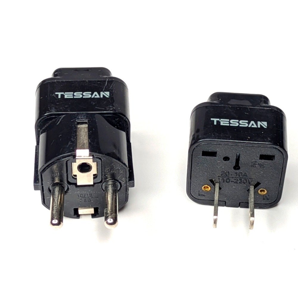 Tessan black Universal EU and North America Plug Travel Adapter
